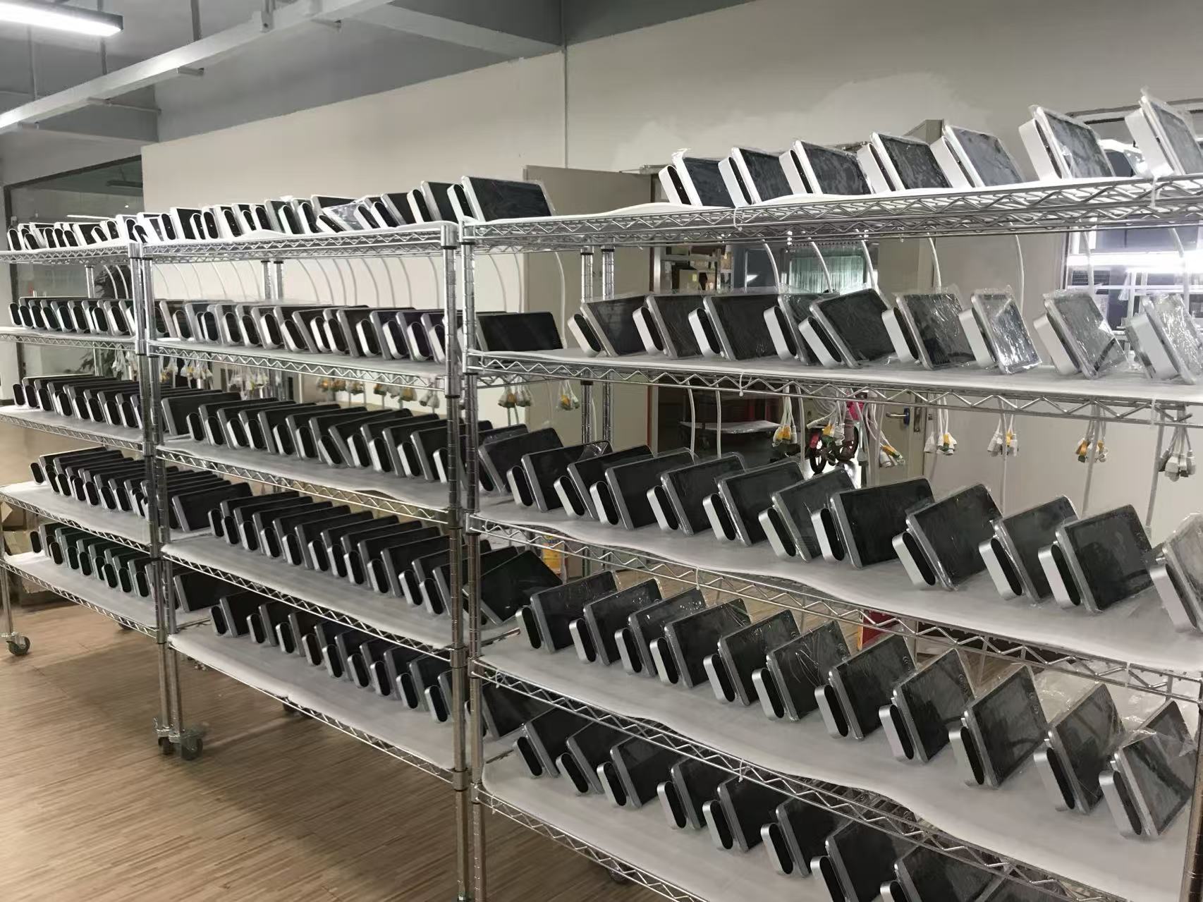 人脸识别与智能终端批量生产实景